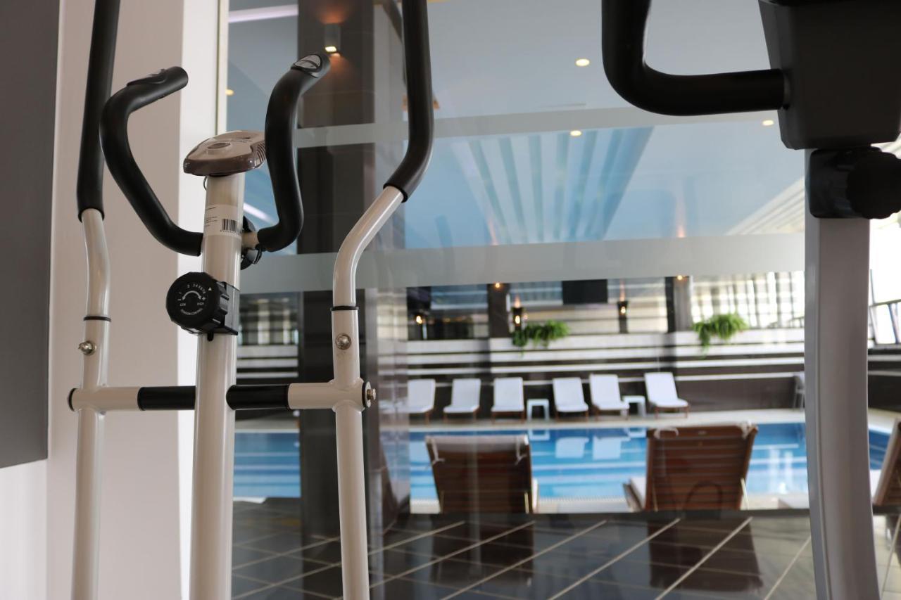 Hotel International Prishtina & Spa プリシュティナ エクステリア 写真