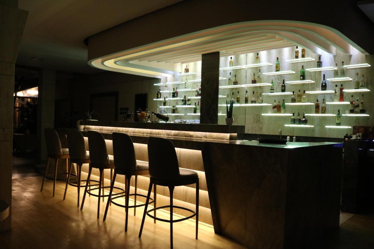 Hotel International Prishtina & Spa プリシュティナ エクステリア 写真
